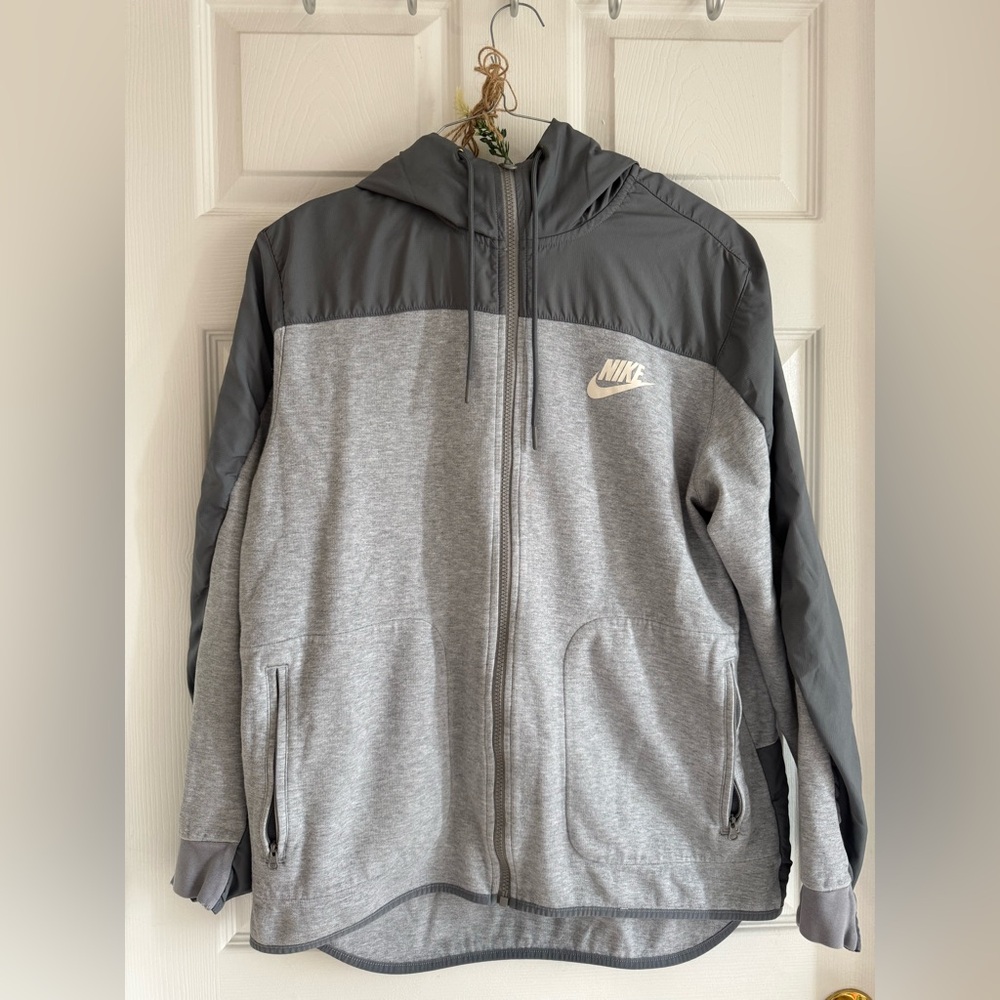 Men’s Nike Hooded Zip Up size large